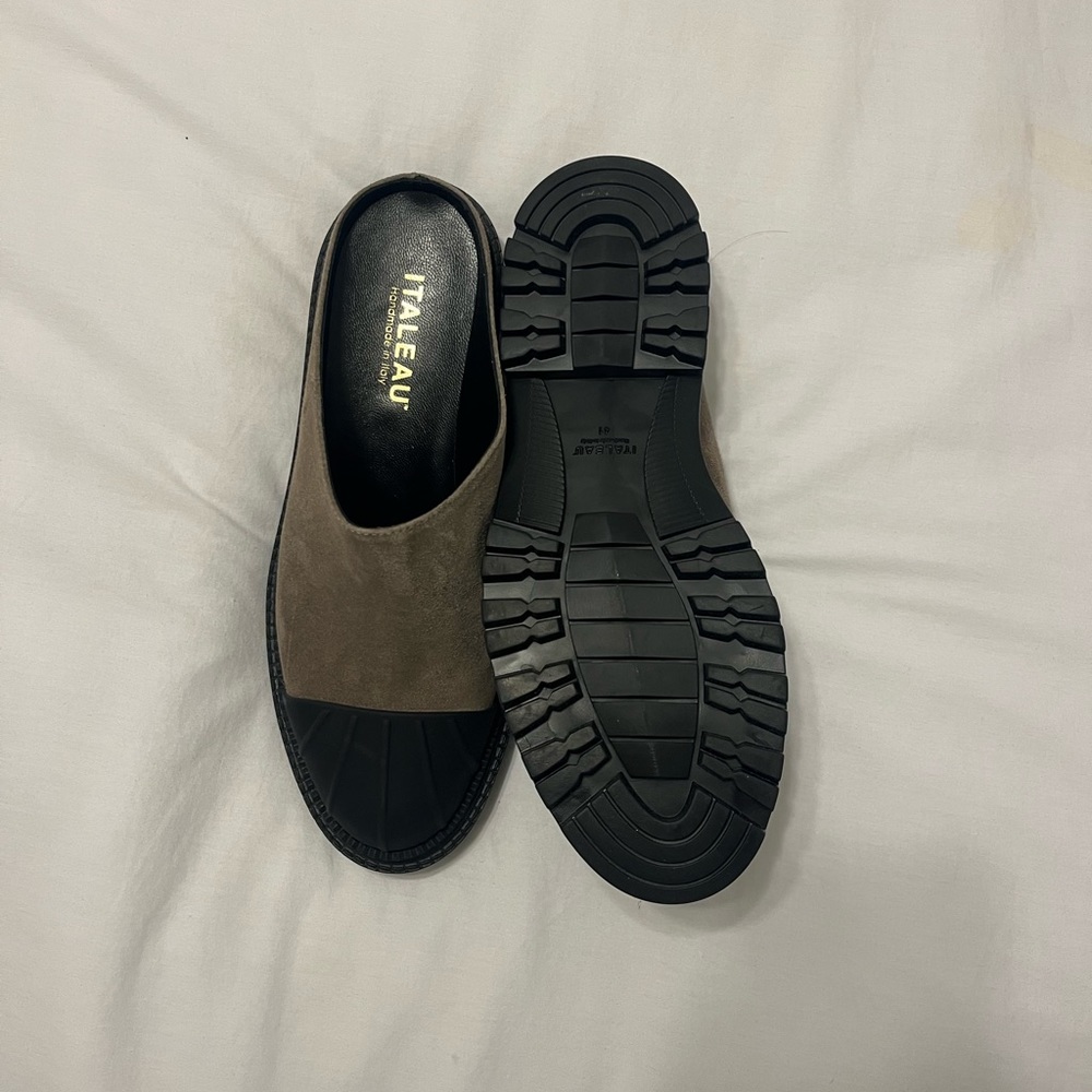 Italeau Janet Mules